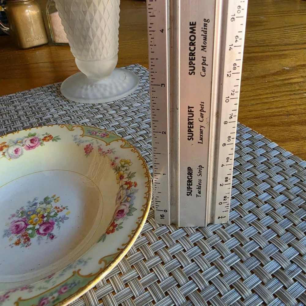 Vintage Floral Porcelain Berry Bowl Pink Ruffled Edge Gold Accents Rose 8